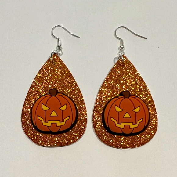 Dynamic Duo Designs Jewelry - Halloween 🎃 Pumpkin Jack O Lantern glitter teardrop earrings